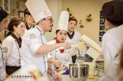 中高考没考好怎么办？学西点西餐靠谱吗？